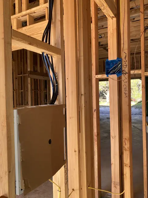 Model Home: Construction photo 7